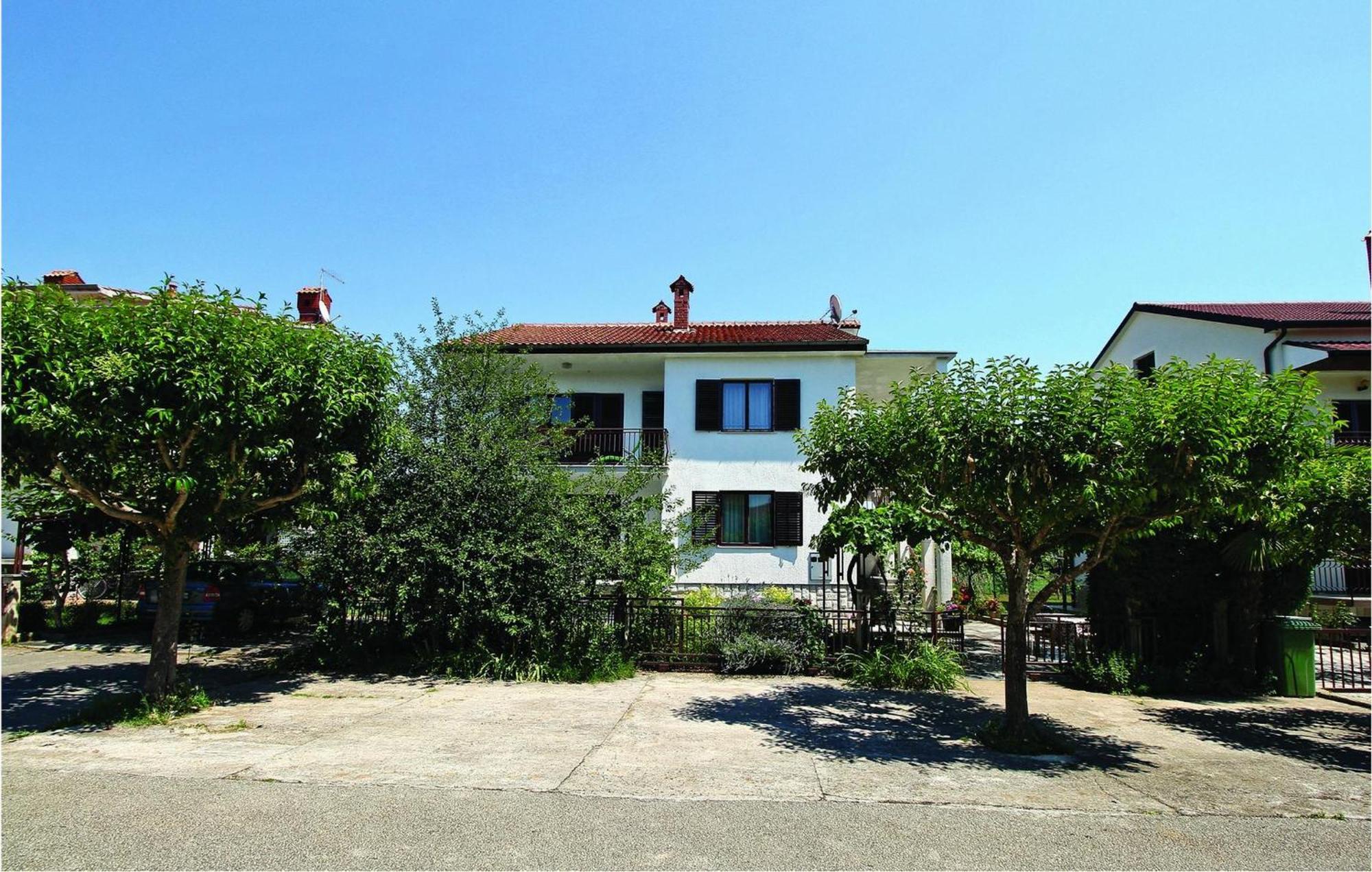 Gorgeous Apartment In Umag With Wifi מראה חיצוני תמונה